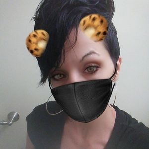 Meet your Posher, Julie